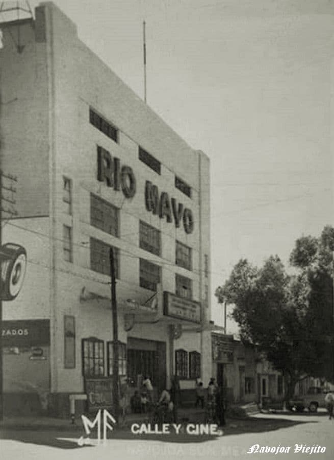 Calle y Sala de Cine RIO MAYO en Navojoa Sonora Mexico
